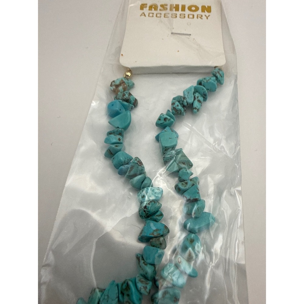 Fashion Accessory Turquoise Acrylic Curb Link Eyewear Chain & Chip Necklace Set - Picture 5 of 7